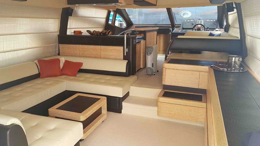 Azimut 64 2015
