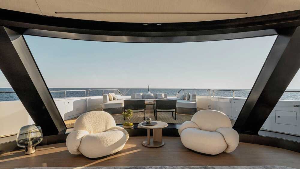 Upper deck media room