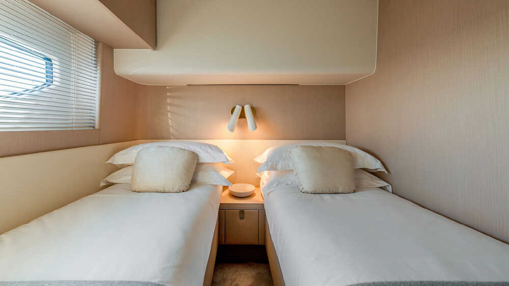 Guest cabin