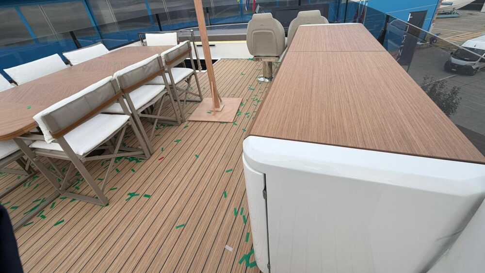 Flybridge