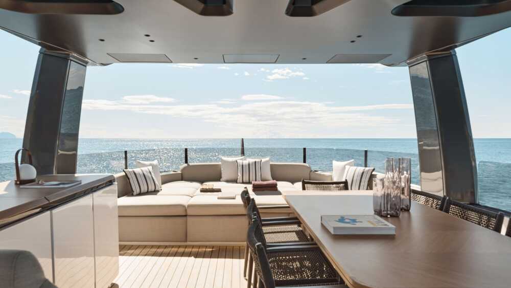 Flybridge