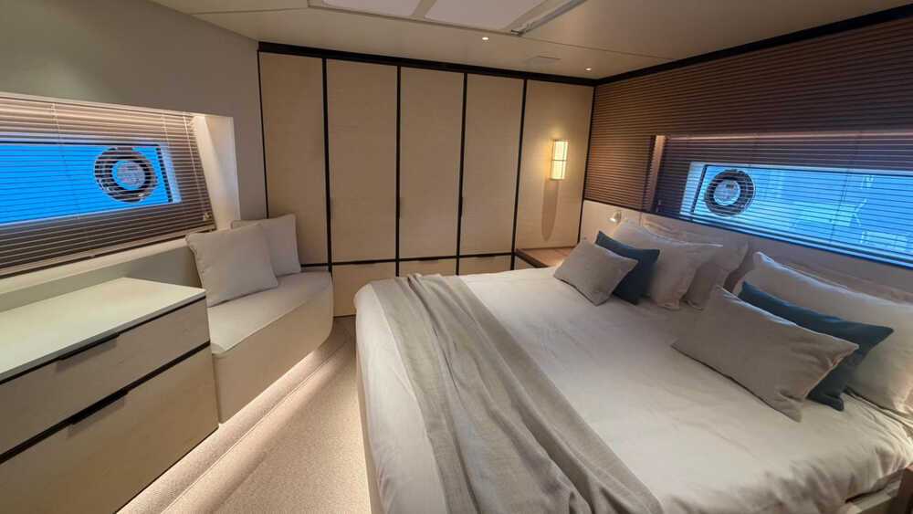 Guest cabin