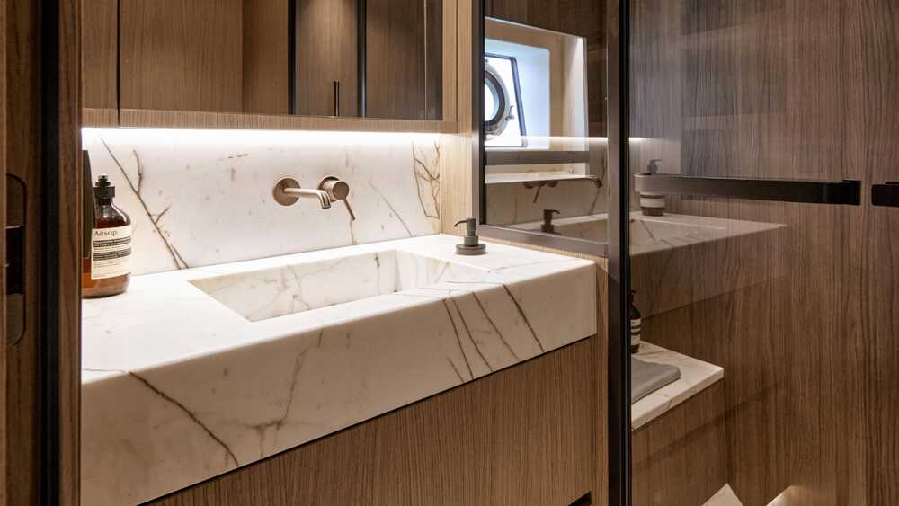 Master cabin bathroom