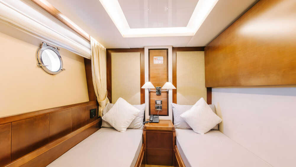 Guest cabin
