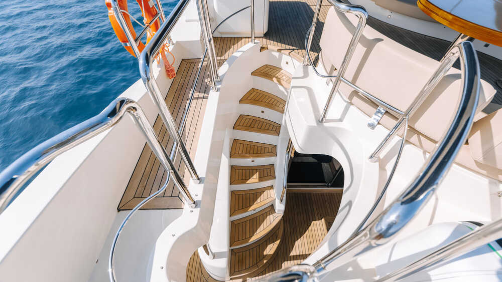 Steps to cockpit