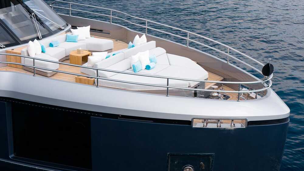 Lounge area on bow