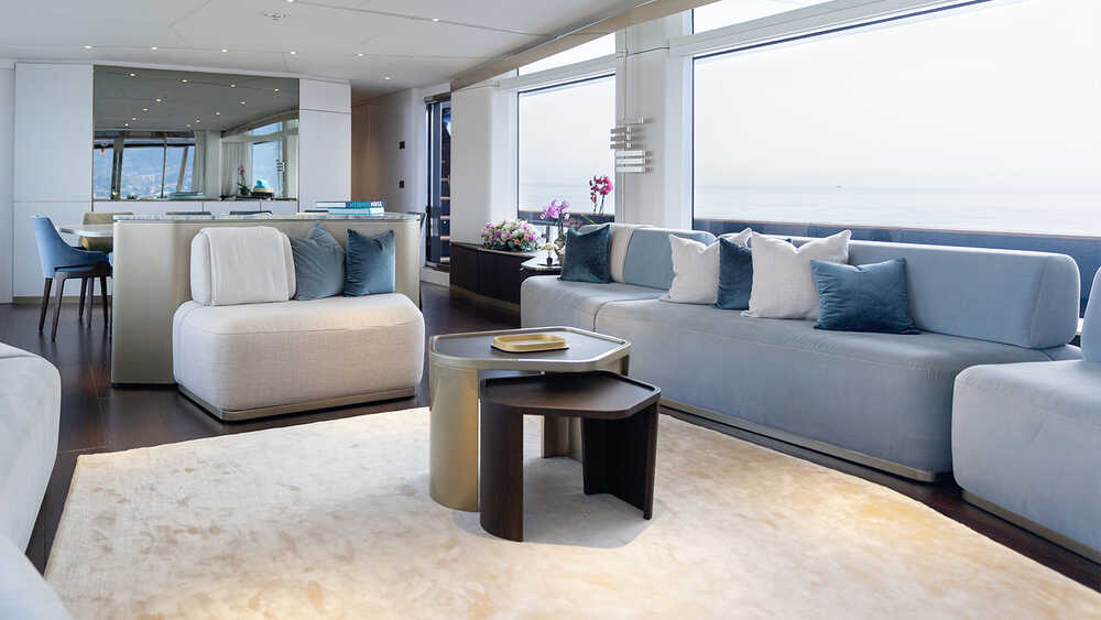 Main deck salon