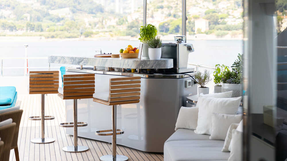 Bar on aft upper deck