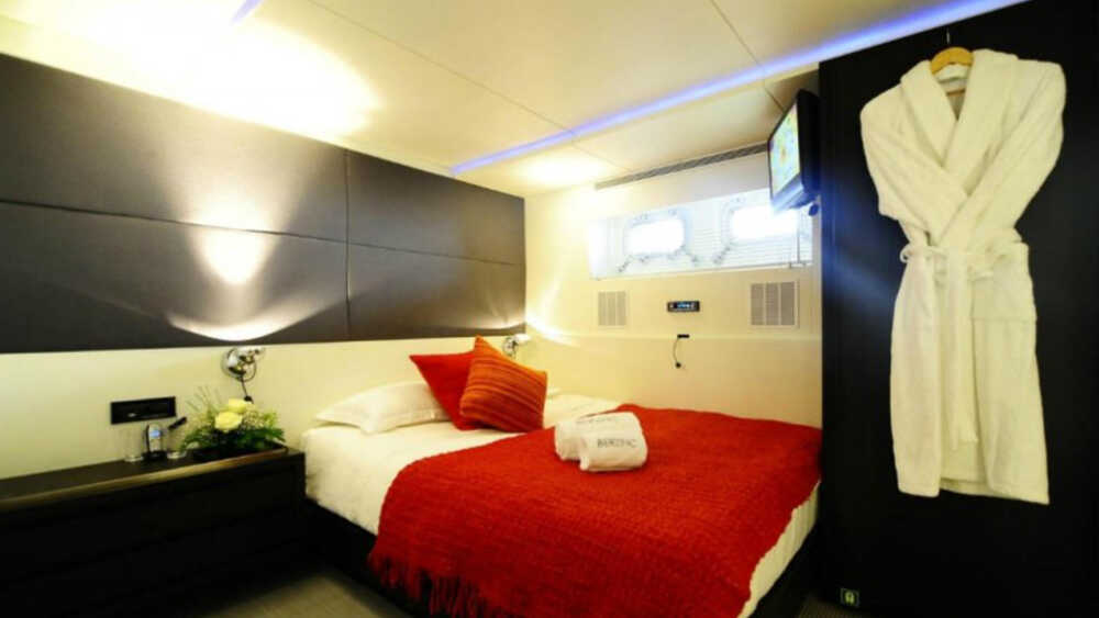 VIP cabin