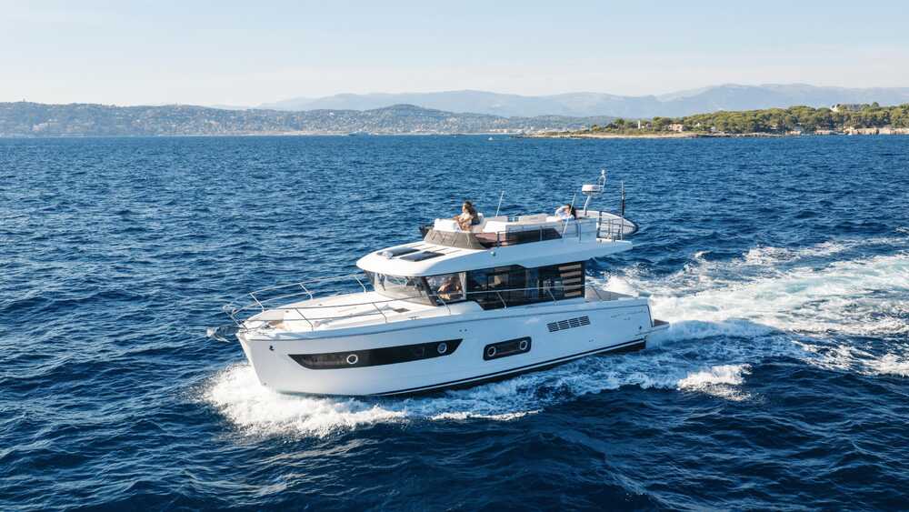 Exterior of the Beneteau Swift Trawler 43 Fly, 4Q/2027, 13.13 m