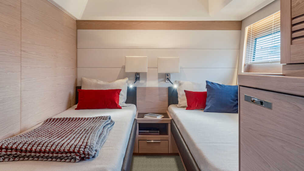 Guest cabin