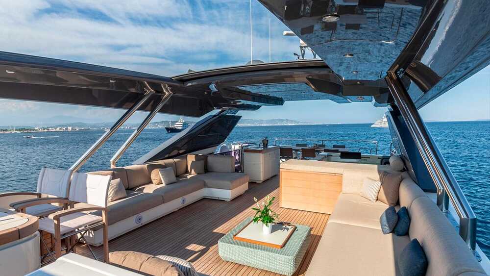 Flybridge