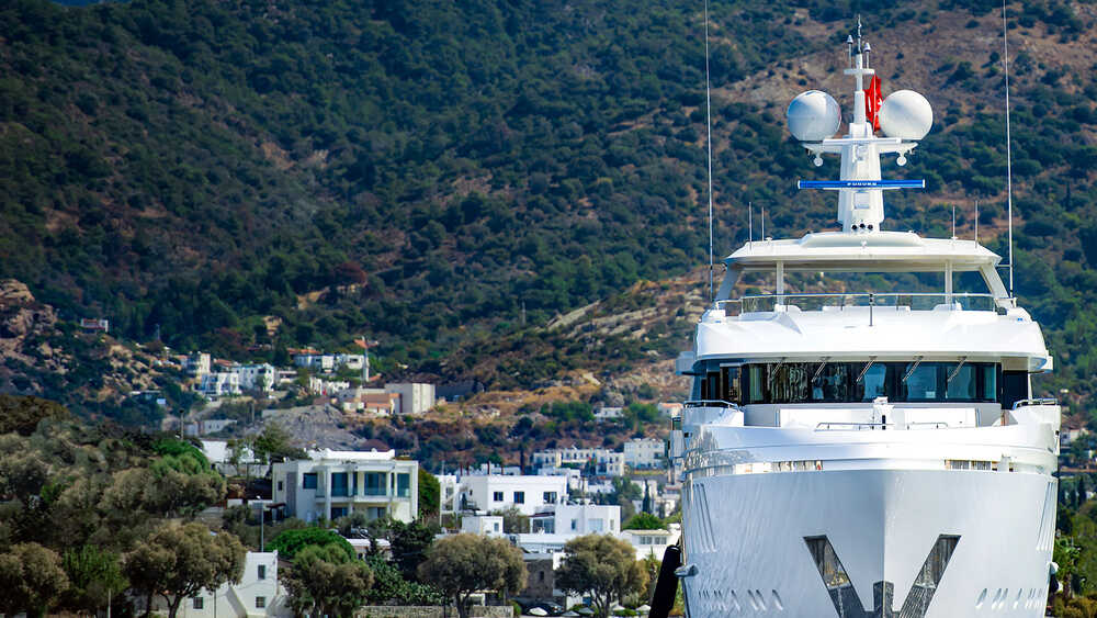 Exterior CMB47