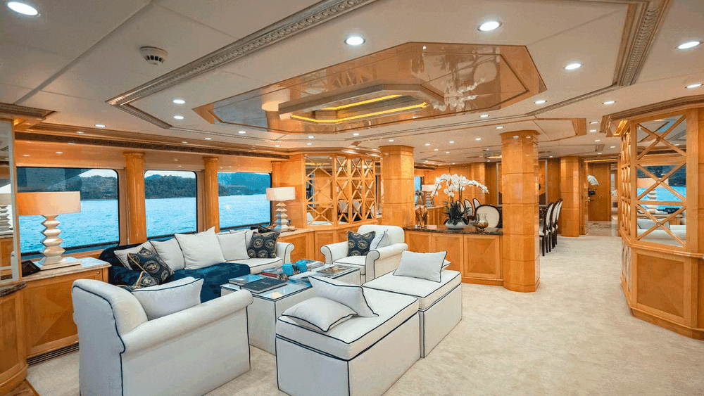 Main deck salon