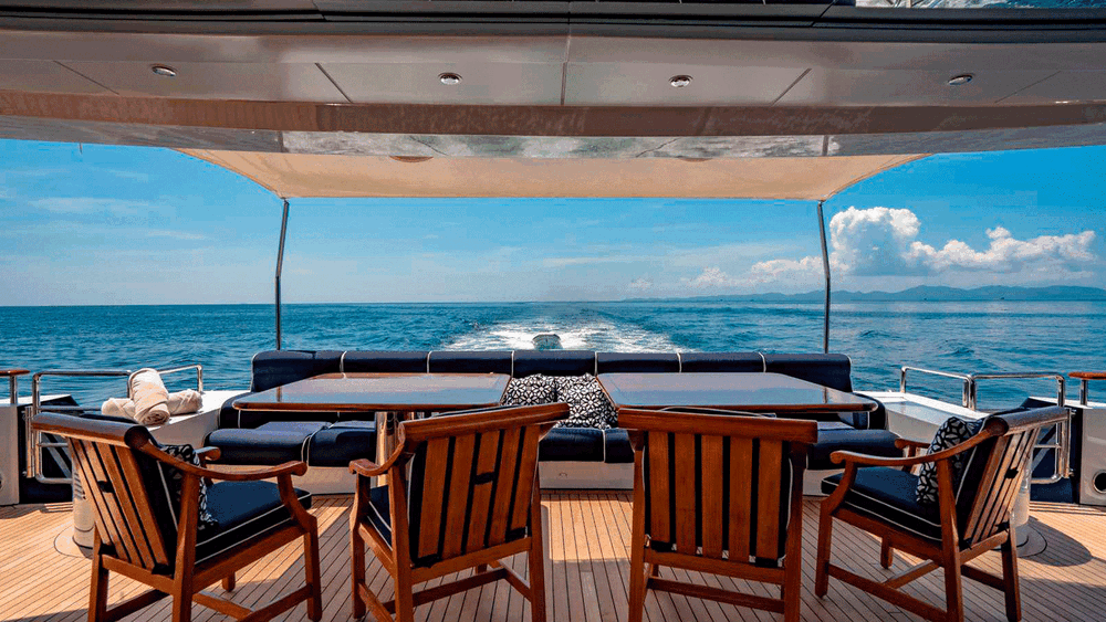 Main deck aft