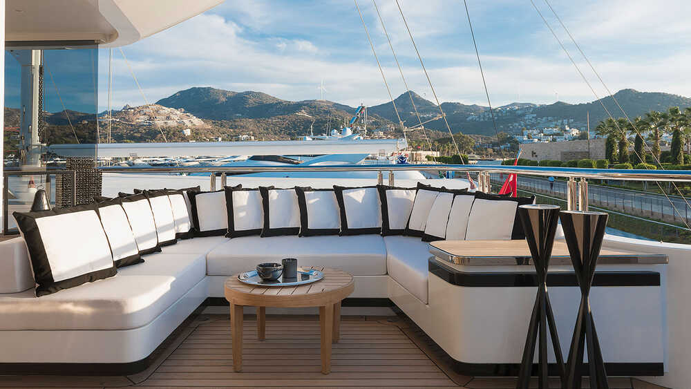 Lounge area on aft upper deck