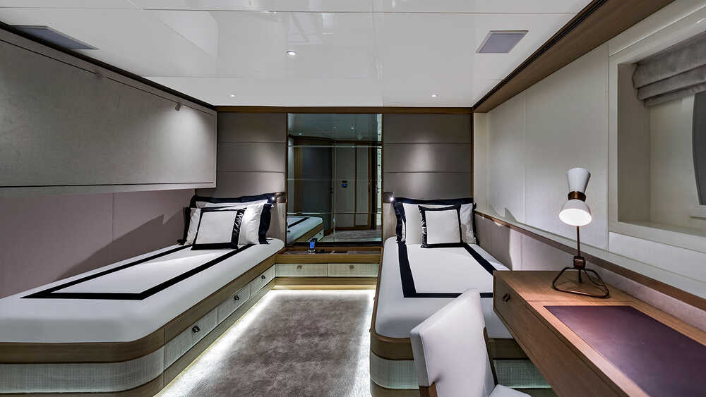 Guest cabin on the lower deck starboard side 