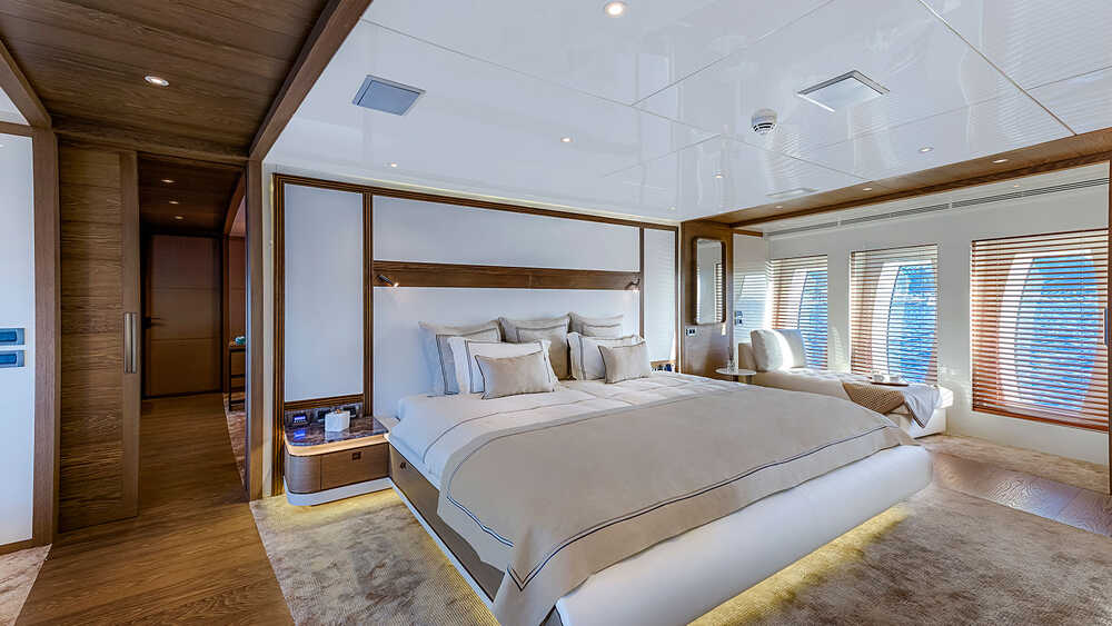 Owner's cabin on the main deck