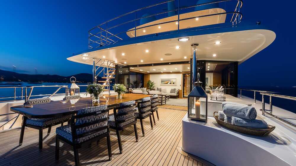 Dining area on aft upper deck