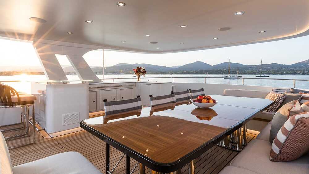Dining area on sundeck