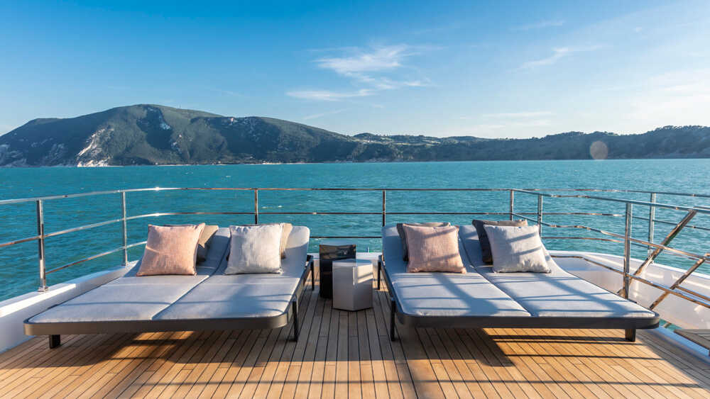Sunbathing area on sun deck