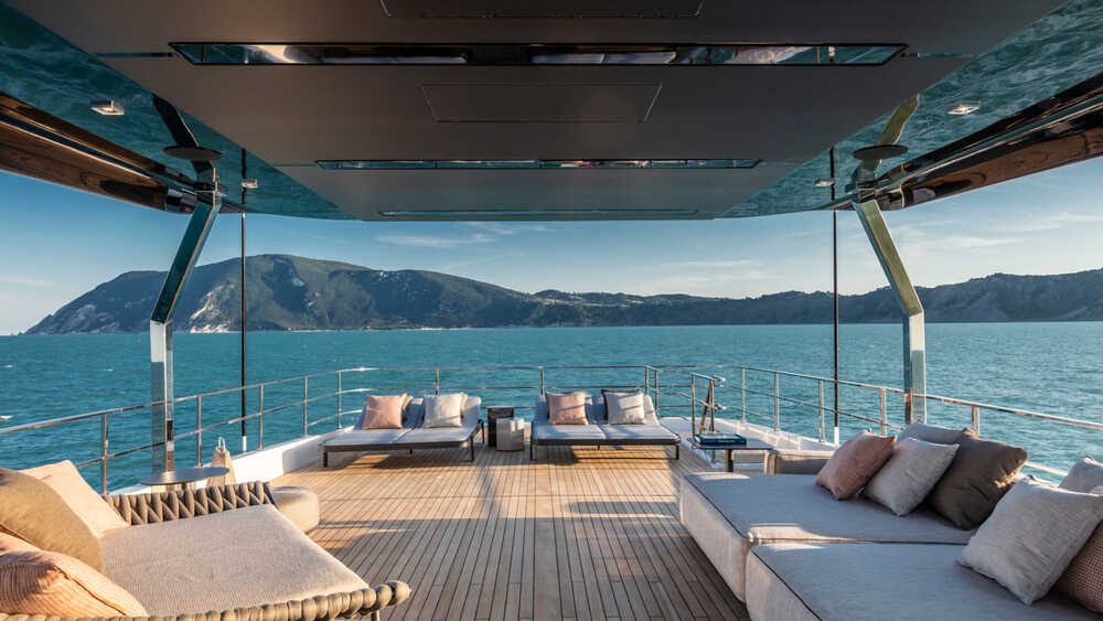 Sun deck