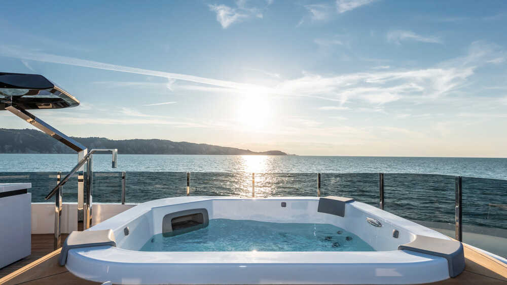 Jacuzzi on the sun deck