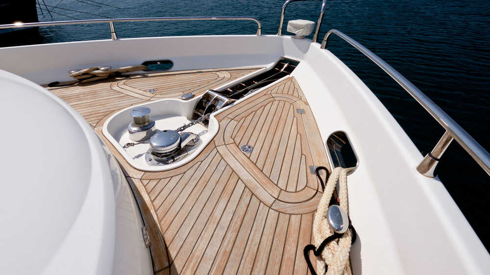 Bow deck
