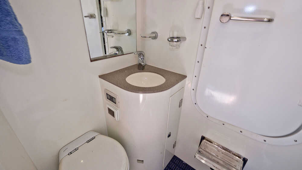 Crew cabin
