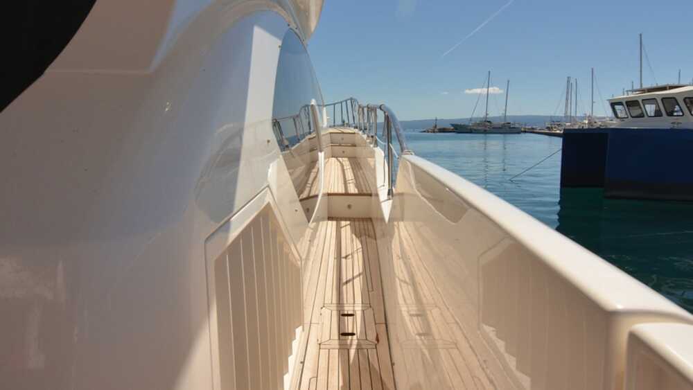 Exterior Azimut 70 2009