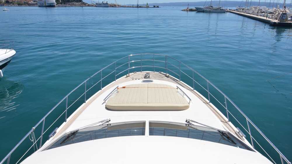 Bow deck