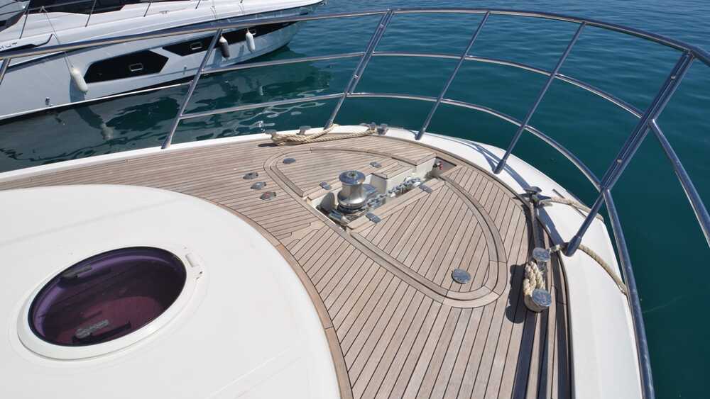 Bow deck