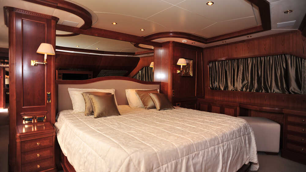 Owner's cabin on main deck