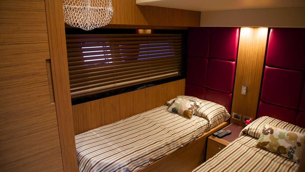 Guest cabin