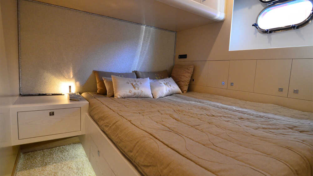 Guest cabin
