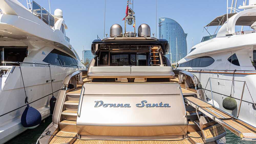 Exterior Riva 88 Domino Super  <br/>M/Y "Donna Santa" 2016