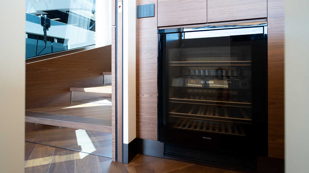 Winecooler in galley