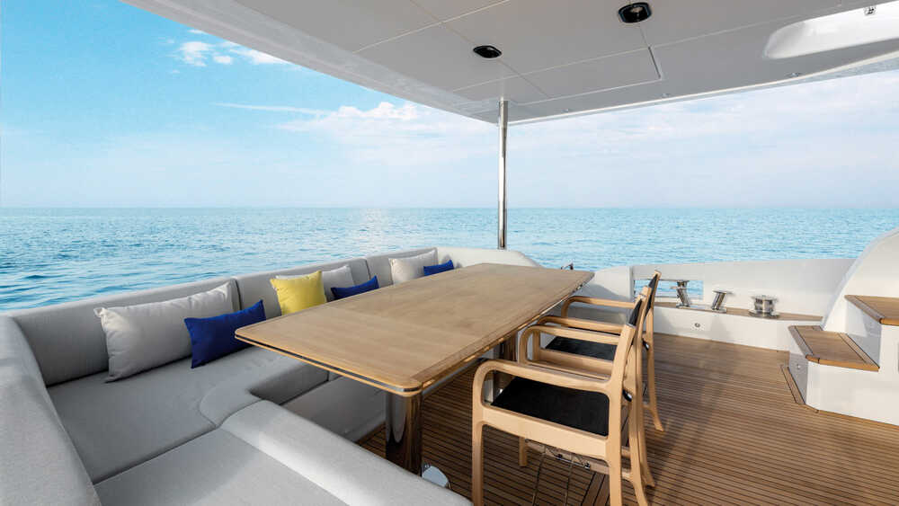 Dining area on cockpit