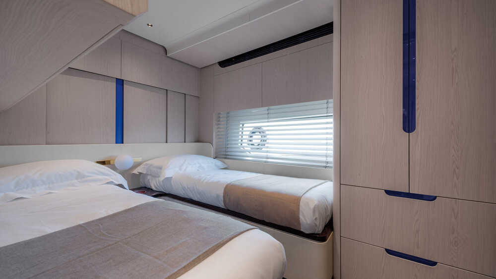 Guest cabin on portside