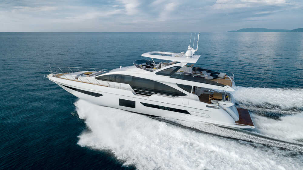 Exterior Azimut Grande 25 METRI
