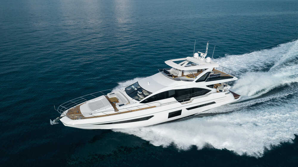 Exterior Azimut Grande 25 METRI