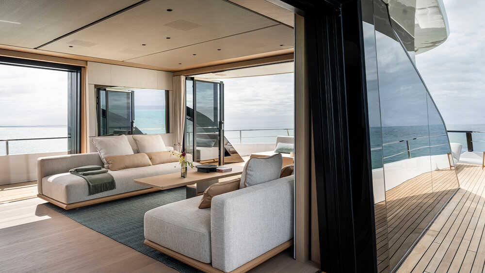 Upper deck salon