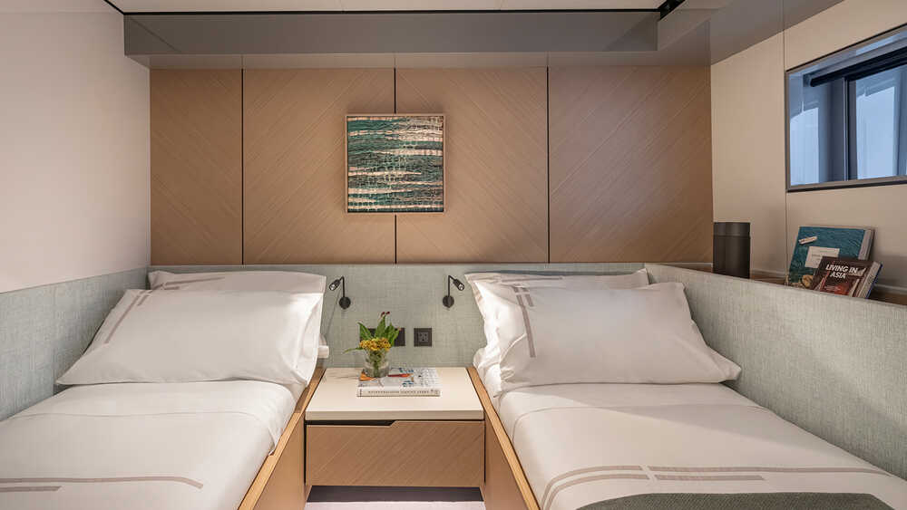Guest cabin