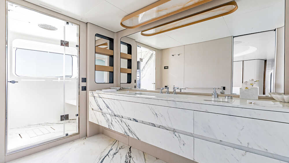 Owner's bathroom