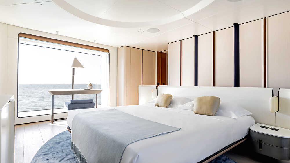 Owner's suite on main deck