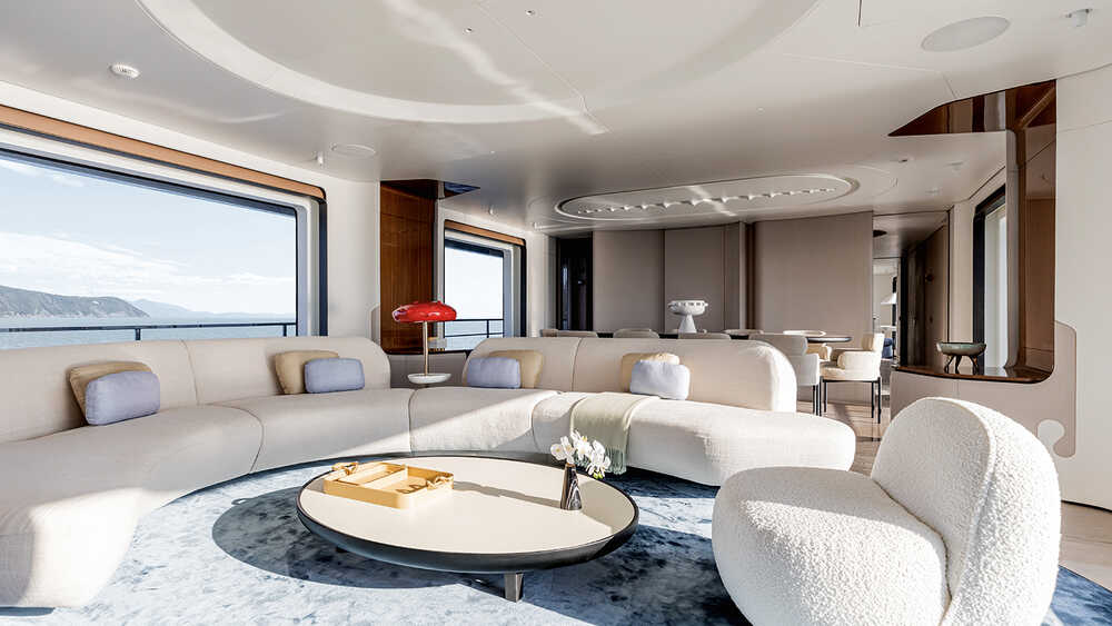 Main deck salon