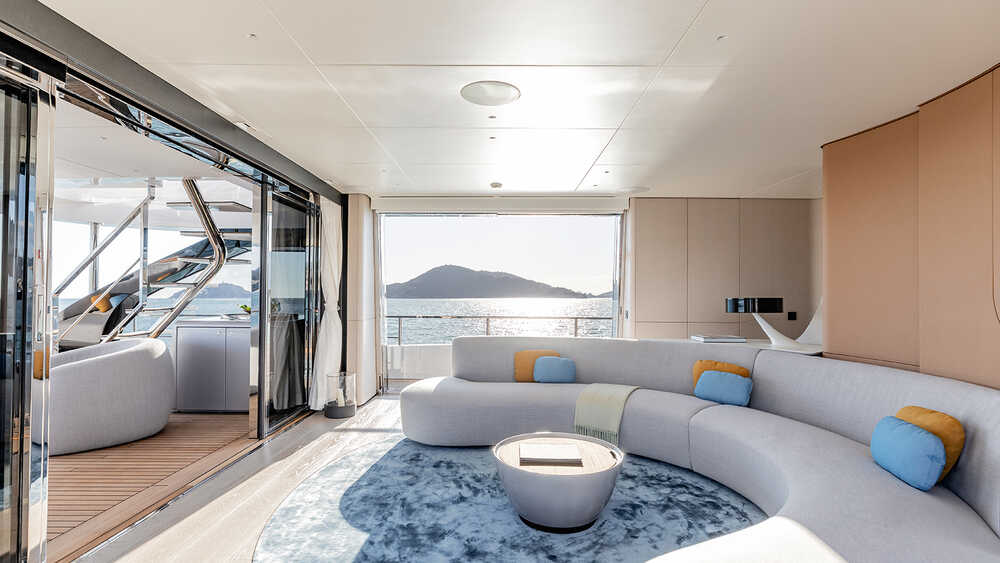 Upper deck salon