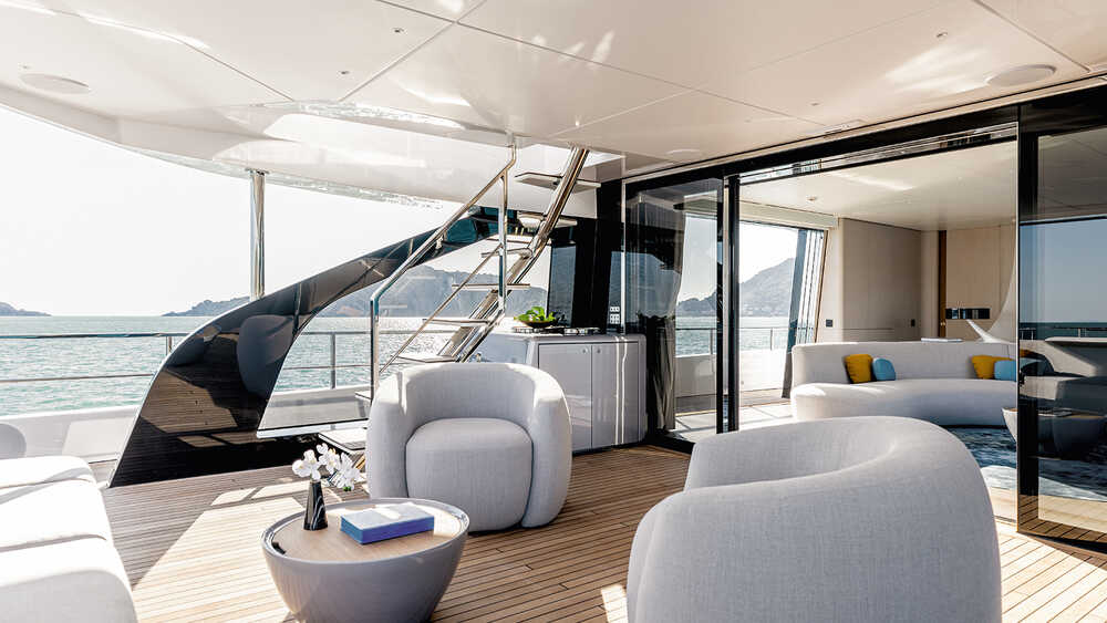 Lounge area on aft upper deck