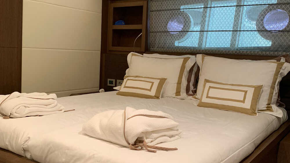 Guest cabin