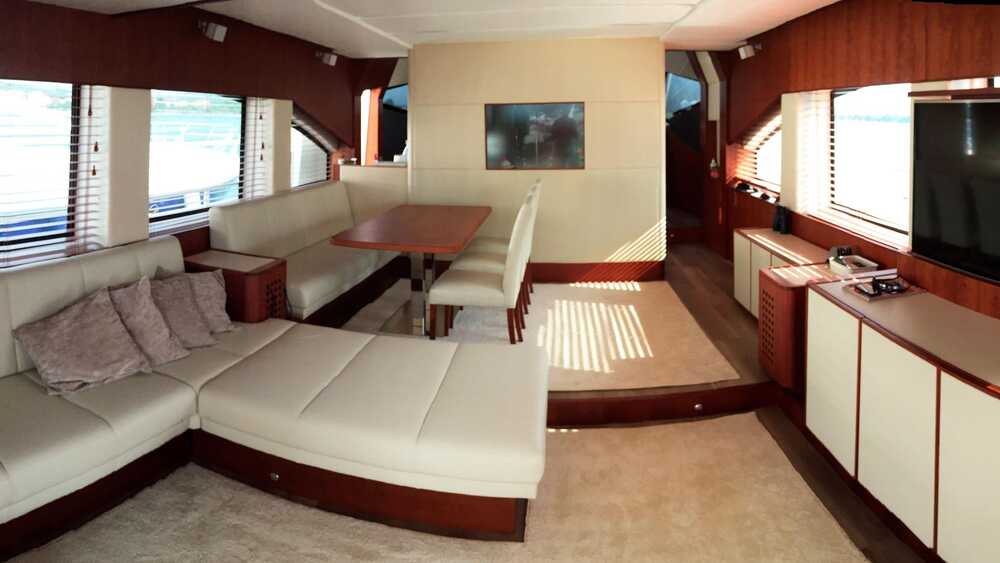Saloon / Dinette